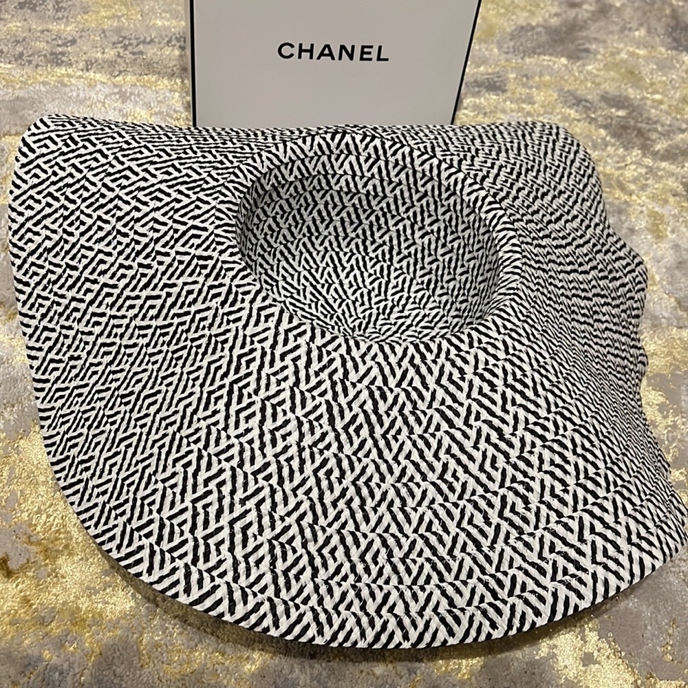 CHANEL CC Grosgrain Ribbon Camellia Flower Floppy Sun Hat - Influencer Trending - Picture 9 of 10